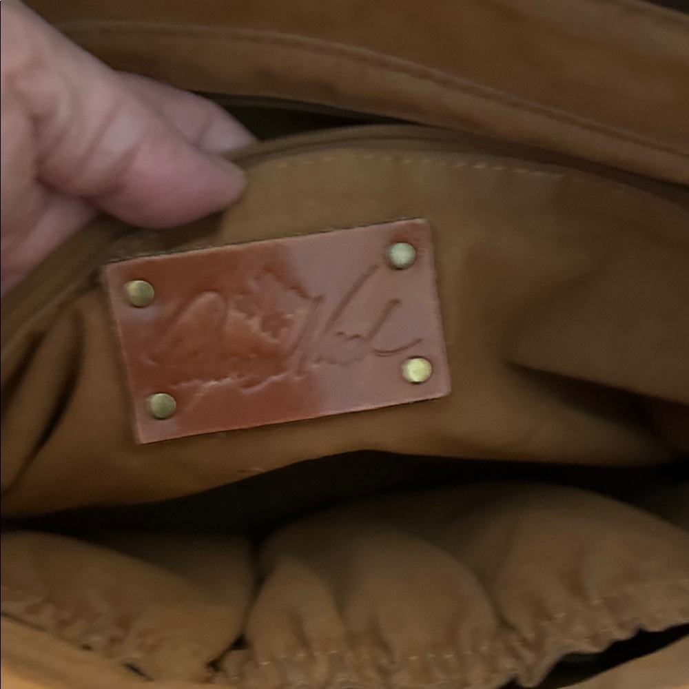 Patricia Nash Embossed Leather Shoulder Bag - Tan. With dust bag - Picture 5 of 6